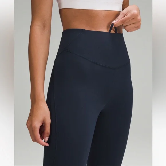 Lululemon Base Pace HR Tight 25” Navy - Picture 4 of 8